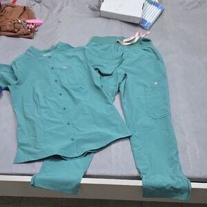Figs Teal Women's Top and Pants Set